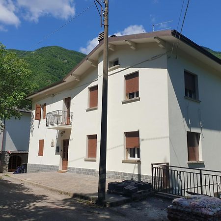 Locanda In Montagna Da Emili&Gabriel Lizzano in Belvedere Kültér fotó